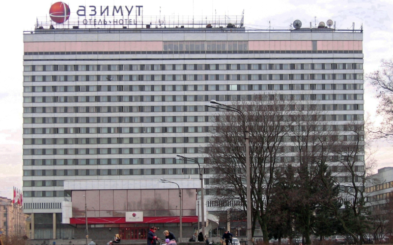 Отель Азимут